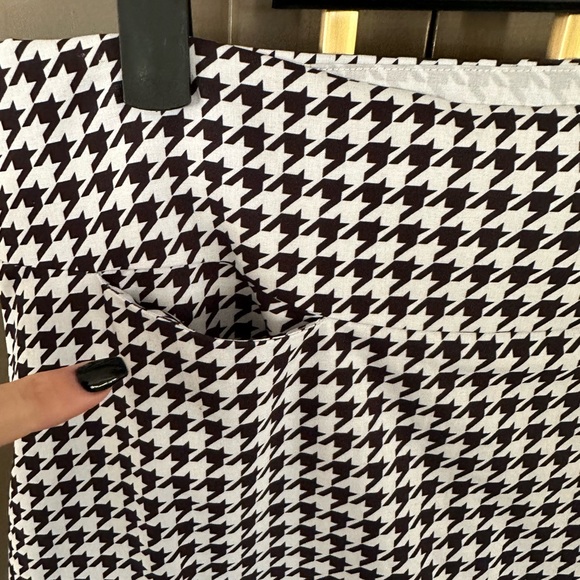 Golftini Houndstooth Golf skirt skort - Picture 8 of 9